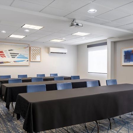 Holiday Inn Express Toledo North By Ihg Екстериор снимка