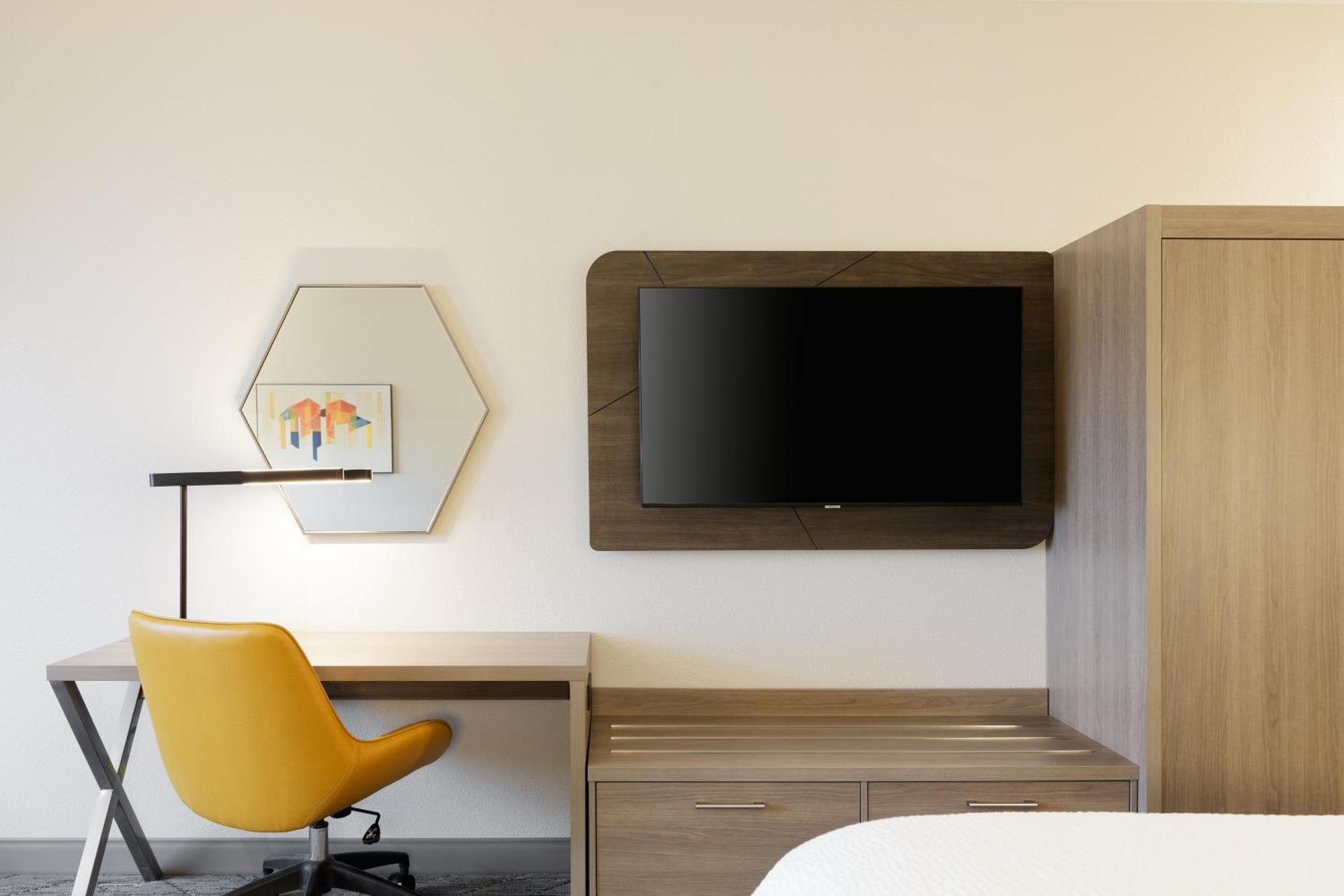 Holiday Inn Express Toledo North By Ihg Екстериор снимка