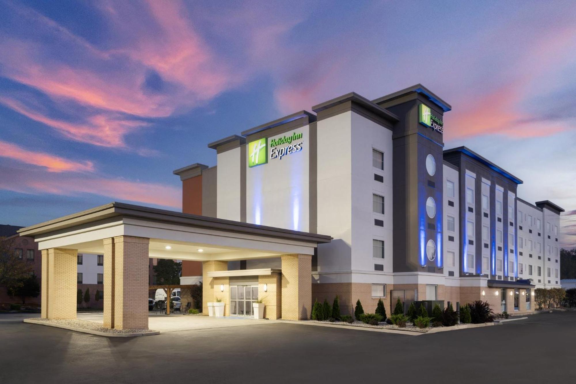 Holiday Inn Express Toledo North By Ihg Екстериор снимка