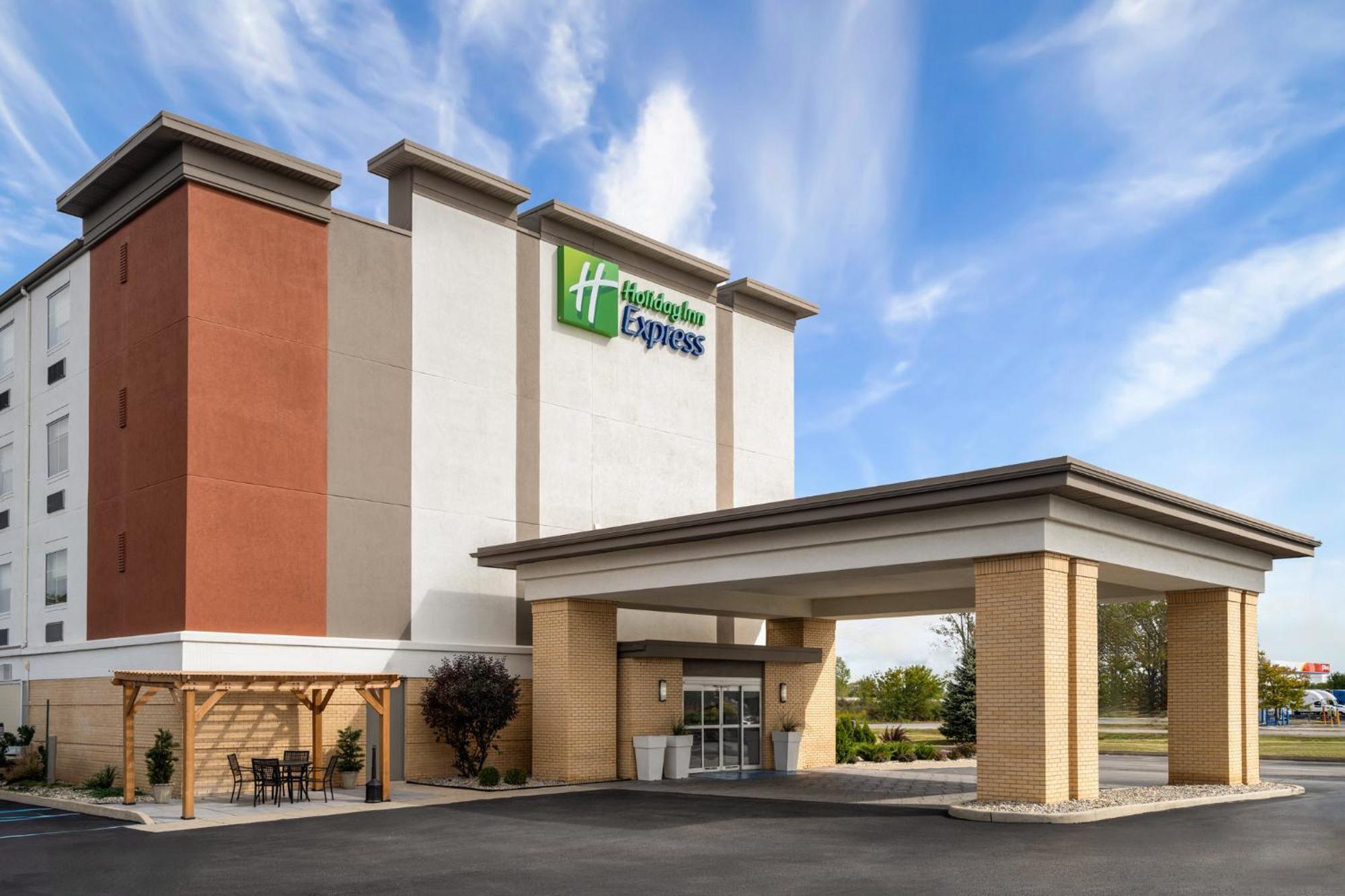 Holiday Inn Express Toledo North By Ihg Екстериор снимка