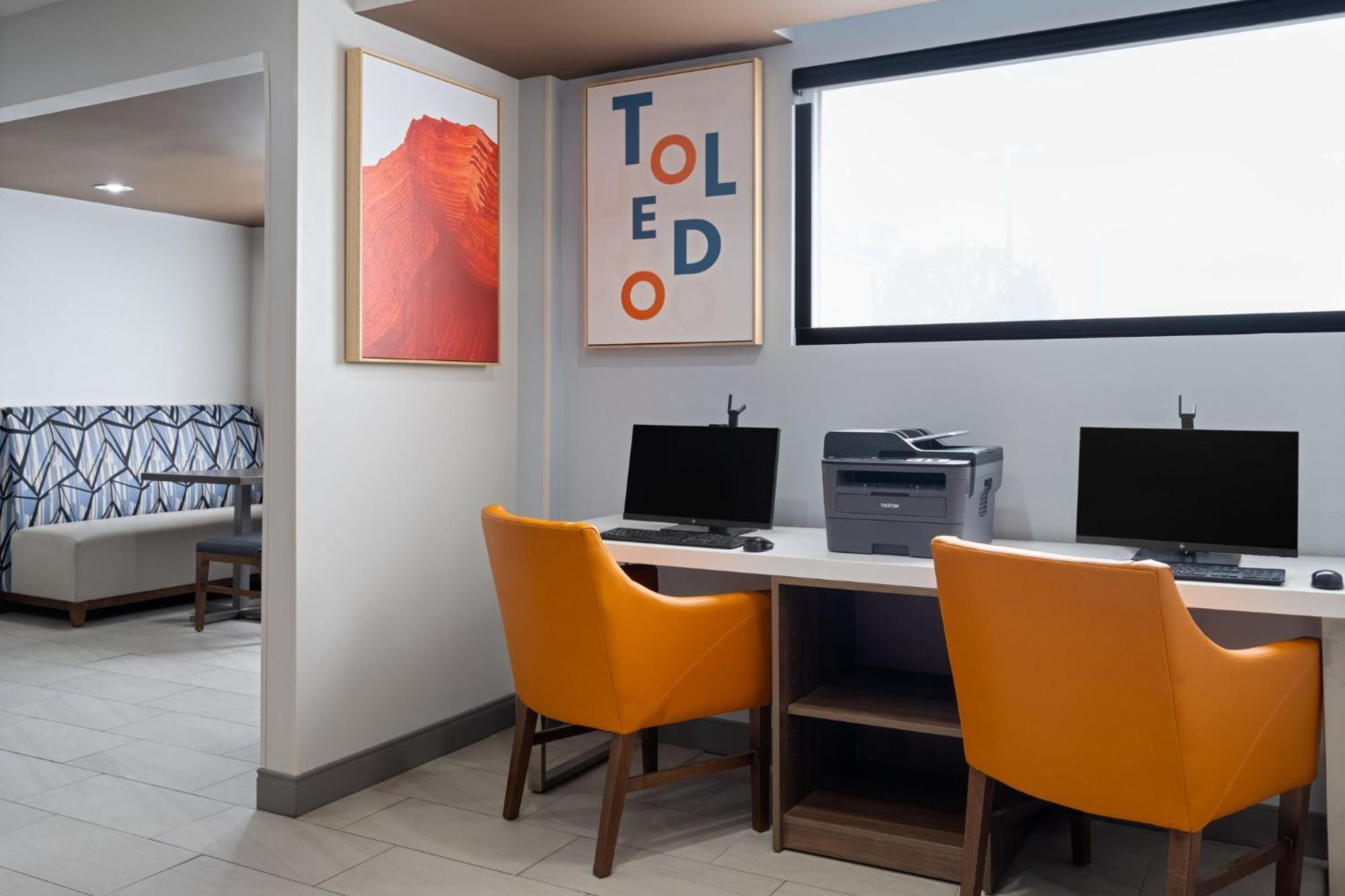 Holiday Inn Express Toledo North By Ihg Екстериор снимка