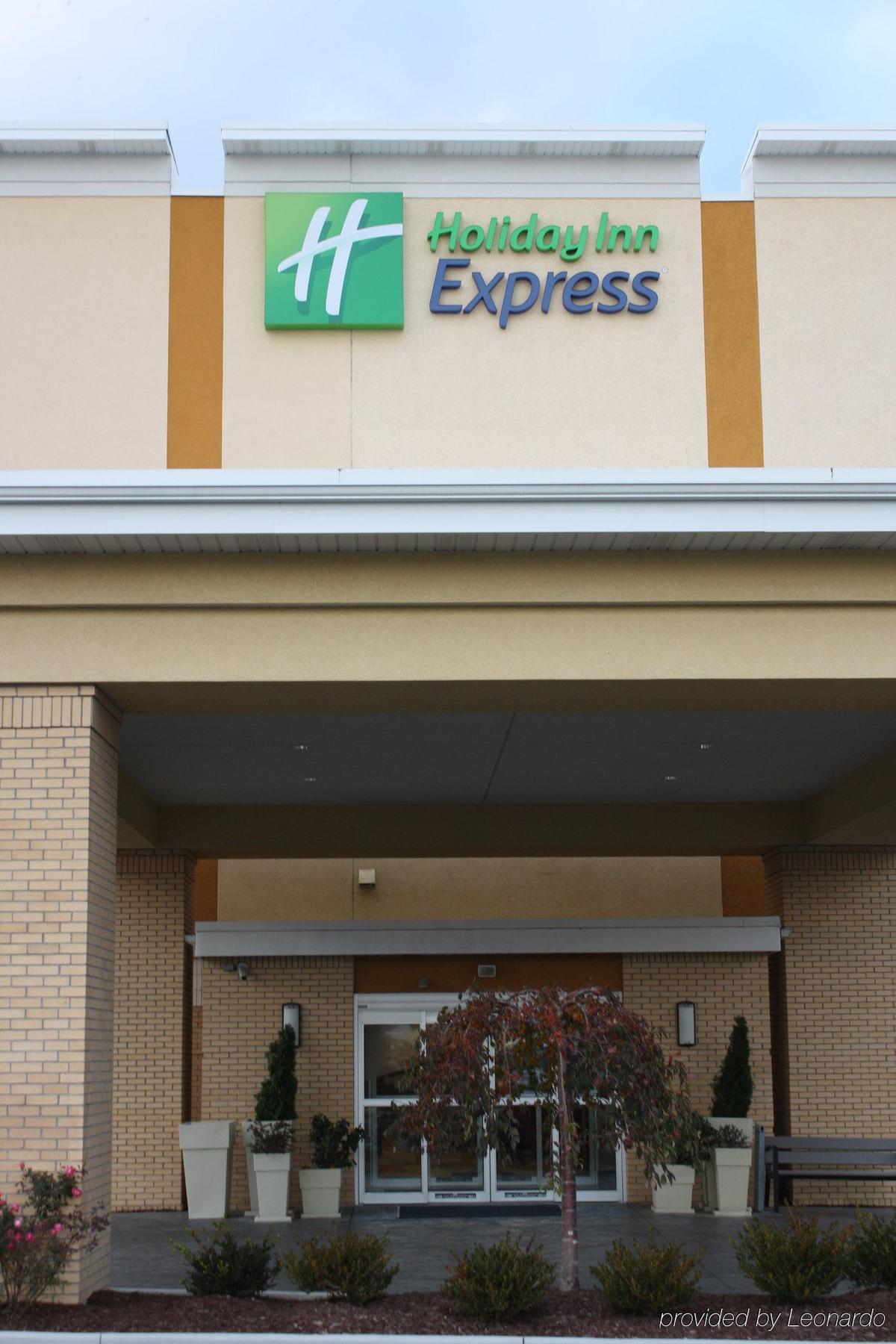 Holiday Inn Express Toledo North By Ihg Екстериор снимка