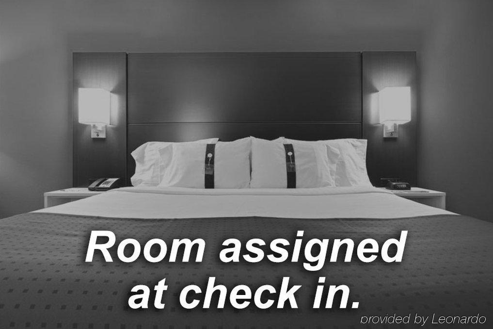 Holiday Inn Express Toledo North By Ihg Екстериор снимка